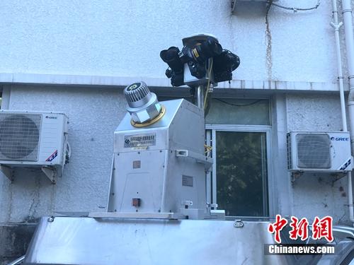 劉先林帶領(lǐng)團隊研發(fā)的SSW車載激光建模測量系統(tǒng)，世界先進。中新網(wǎng) 吳濤 攝