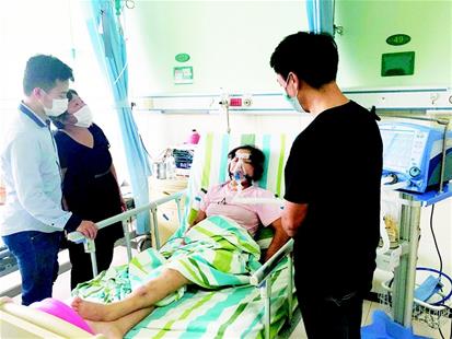 圖文:“華師女博士生更需要救命錢”